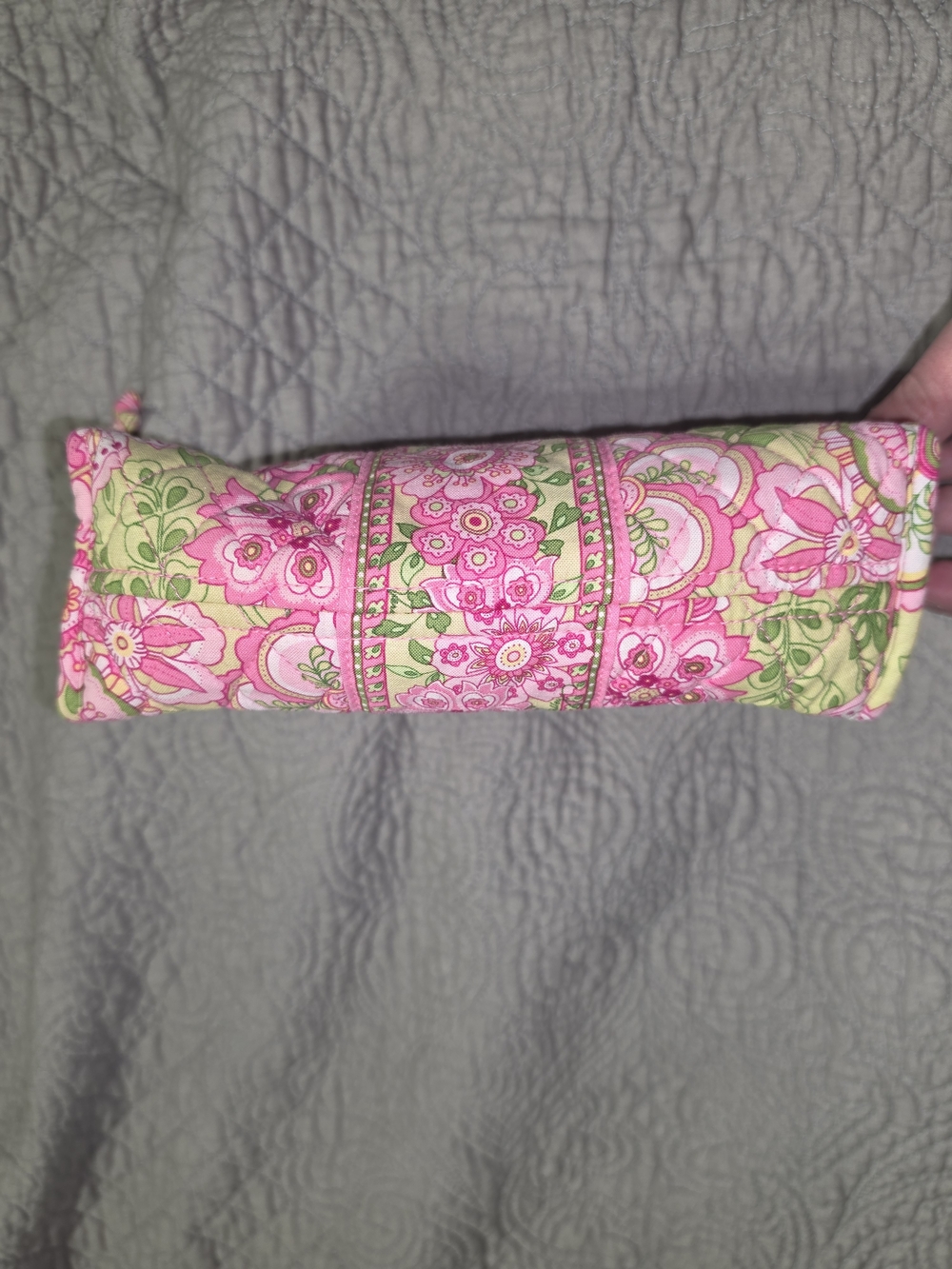 Vera Bradley Cosmetic Bag- Vintage Pink Petals - Picture 2 of 5